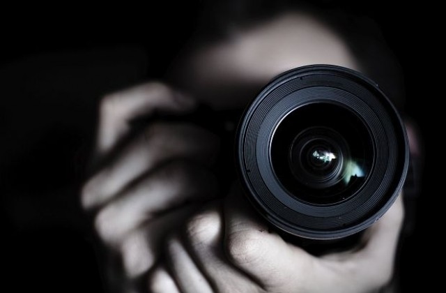 Карнавалът в Габрово и „ЗАД КАДЪР” – нова територия на фотолюбителите