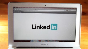 LinkedIn призова потребителите да сменят паролите си