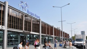 Денонощен данъчен контрол на летището