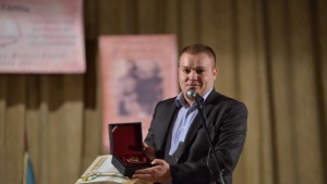 Кметът на Сливен връчи плакет на училището в сГавраилово за