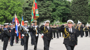 Кметът на Варна награди представители на Военноморското училище СНИМКИ