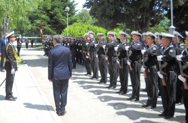 Плевнелиев безмълвен във Варна след отказа за нов мандат (СНИМКИ)
