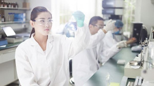 Учени се опитват да създадат зародиши от човешки и животински