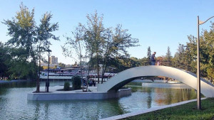 Концерт и състезание с корабни и авиомодели в парка на