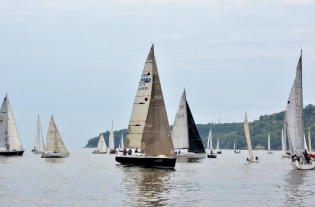 34 яхти дадоха старт на регатата Varna Channel Cup