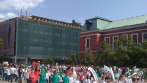 Децата на Кюстендил и техните учители в шествие за 24
