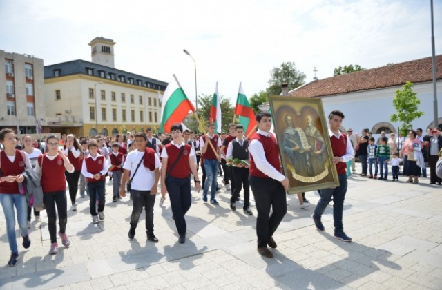 Сливен чества 24 май - Деня на българската просвета и култура и на славянската писменост