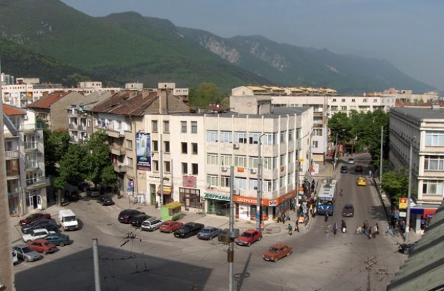 Отново променят движението на площад Св. Софроний Врачански във Враца