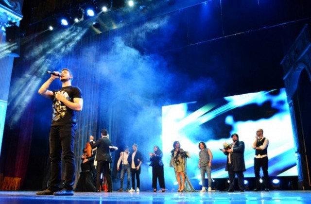 България за първи път спечели песенния конкурс на „Откритие“ (СНИМКИ)