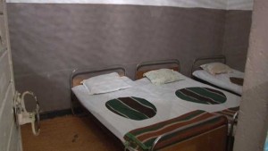 Общината настоява за събаряне на бившия отрезвител