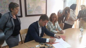 Търговската гимназия вече е общинска