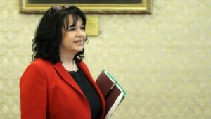 С една трета поевтин ток за бедни възрастни и болни