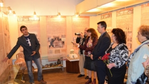 Тракийската царска гробница край Свещари представя изложба в Историческия музей