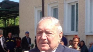 Един учител за добрите нрави в 150годишно училище