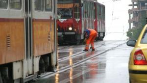 Започва механично шлифоване на релсовите трасета