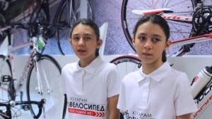 Вело историята на пианистите Хасан и Ибрахим