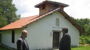 Събират средства за аварийна консервация на средновековните стенописи на манастира