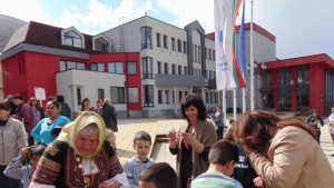 Подаръци и лакомства за всички малчугани на детския празник в