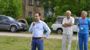 Кметът на Община Враца посрещна походниците в село Баница