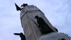 С вой на сирени и военен ритуал В Търново ще