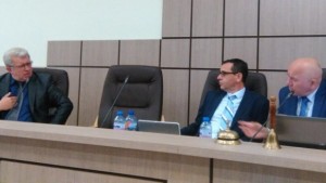 Кюфтета с уиски и пълен цирк на дебата за преференции