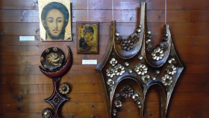 Откриха благотворителна изложба посветена на Трифон Леров в Котел