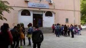 Областен и родители обсъждат казуса с ОУ Душо Хаджидеков канят