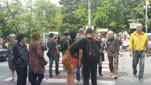 Недоволни от новите цени на билетите блокираха кръстовището пред Ректората