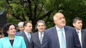 Държавата дава 17 млн за ремонт на стадиона в Г