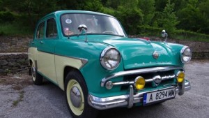 Парад на ретро автомобили в Чепеларе