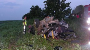 С опасност за живота е и третият участник в катастрофата