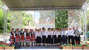 Арбанаси бе националният център на българщината