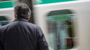 Китай разработва високоскоростен влак който безпроблемно ще преминава в Русия