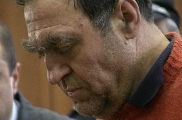 Няма данни обвиненият в изнасилване Евстатиев да е опитал да се самоубие