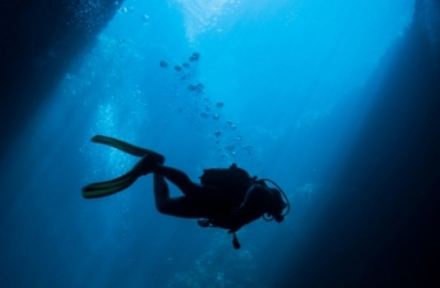 Временно е преустановено издирването на изчезналия водолаз в пещера