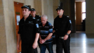 12 г затвор за двойния убиец от Долно Езерово