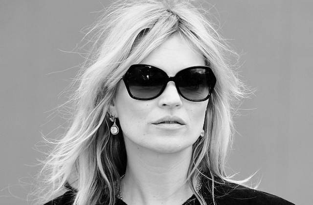 Дъщерята на Кейт Мос на корицата на Vogue (СНИМКИ)