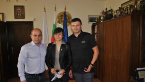 Златни значки от кмета за Стойка Петрова и Павел Сяров