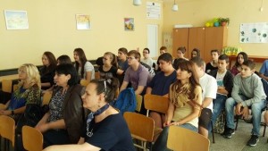 Мария Габриел подари на ученици открит урок за европейските ценности