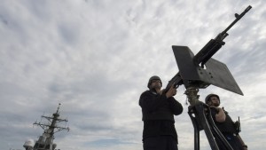 Москва ще отвърне на американския разрушител Портър в Черно море