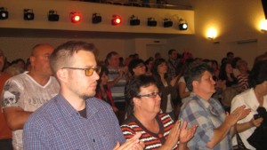 Самодейна постановка взриви публиката