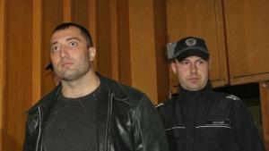 Трети ден се борят за живота на Очите