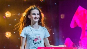 Димитрина Германова пее тази вечер на финала на селекцията за