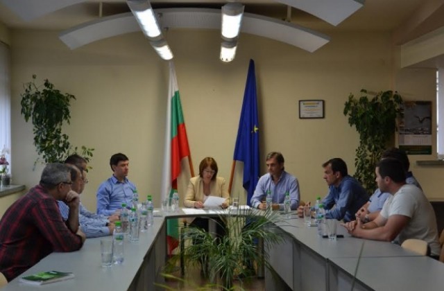 Община Казанлък и УС на ФКРозова долина обсъдиха поканата на БФС