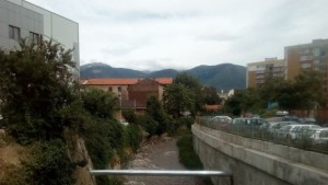 Река Бистрица уплаши бракониер спасиха го пожарникари