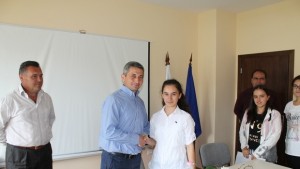 Деца управляваха община Минерални бани