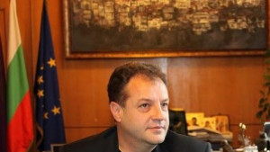Даниел Панов апелира за повече правомощия на кметовете по отношение