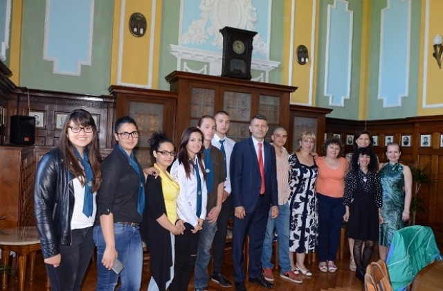 Отличиха пловдивчани с приза Най-добрия човек