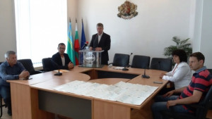 В община Тунджа връчиха стипендии и стимули на ученици и