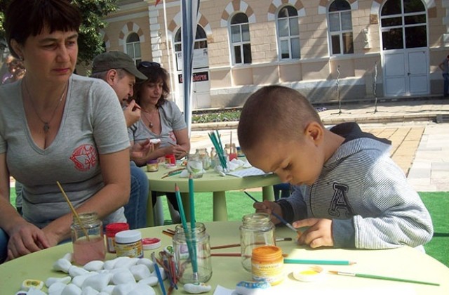 Награждават малки художници